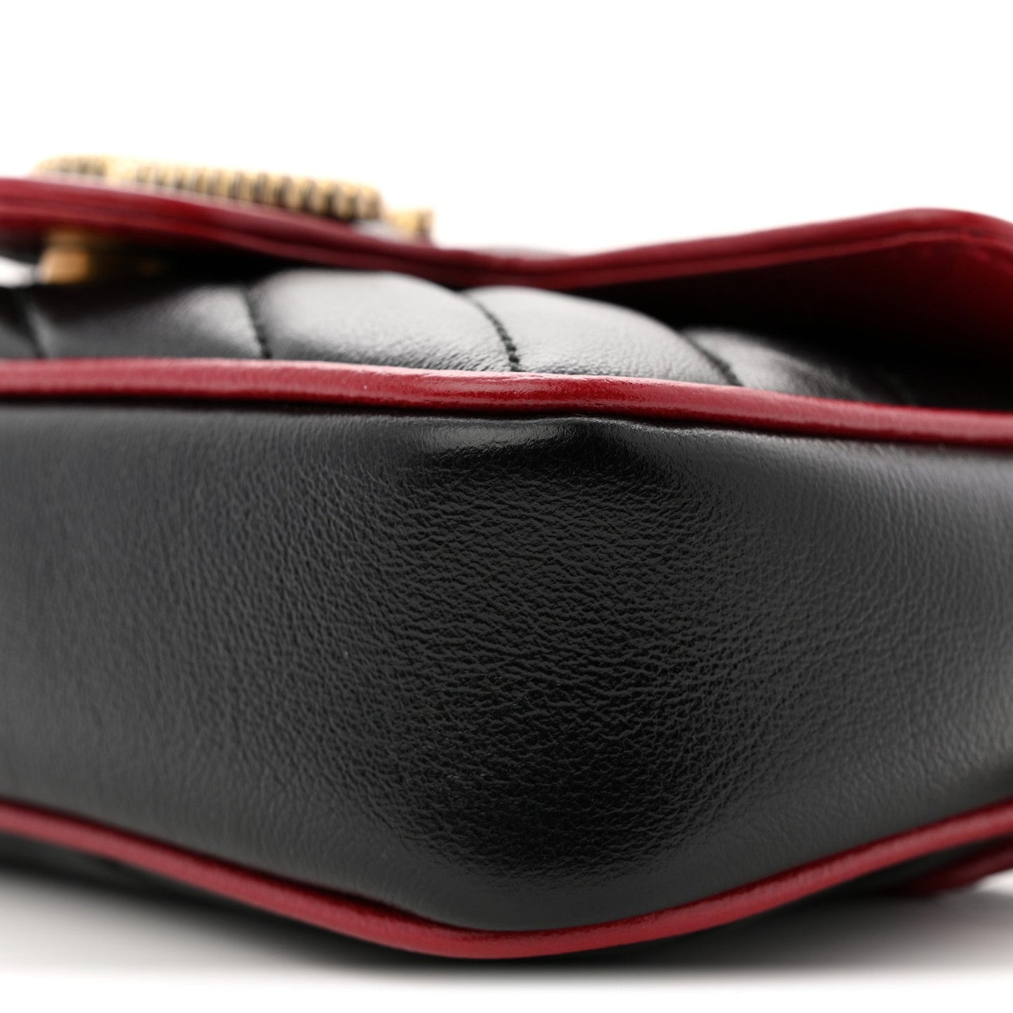 Vintage Effect Calfskin Matelasse Diagonal Super Mini Torchon GG Marmont Shoulder Bag Black Romantic Cherry
