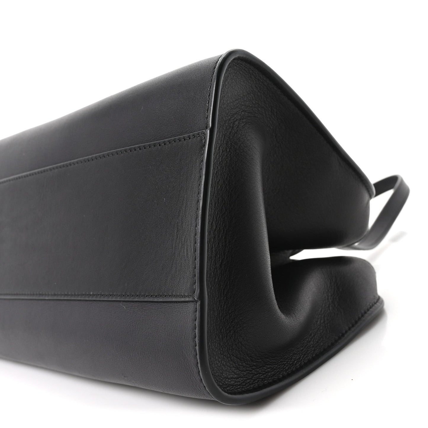 Smooth Calfskin Peggy Bag Black