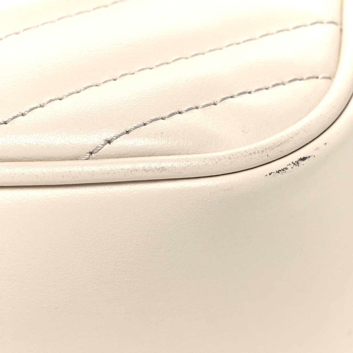 Calfskin Matelasse Small GG Marmont Chain Shoulder Bag White