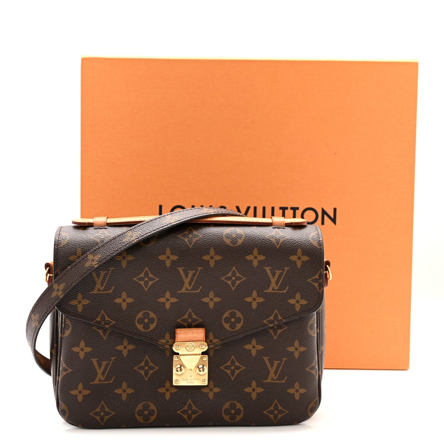 Monogram Pochette Metis