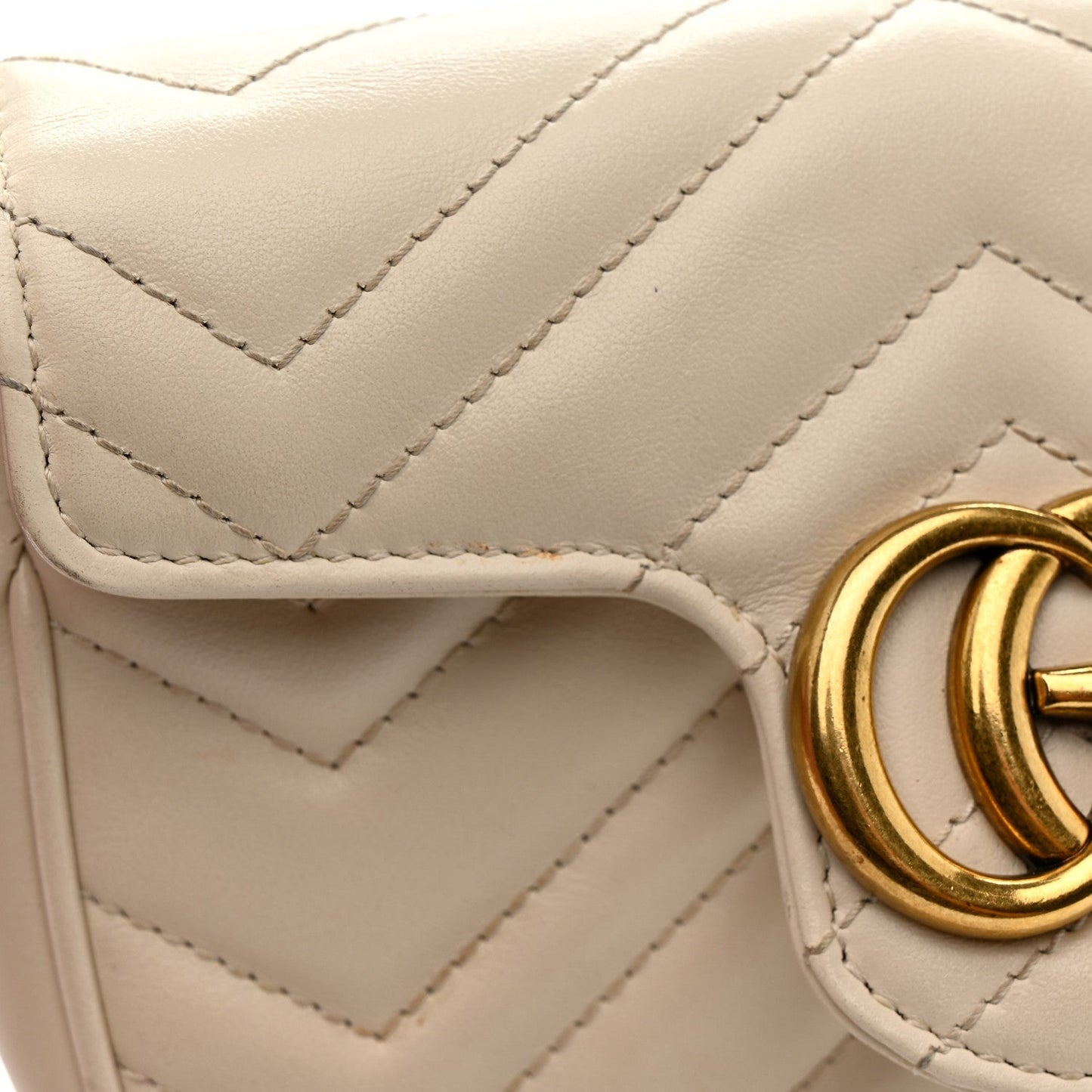 Calfskin Matelasse Super Mini GG Marmont Shoulder Bag White