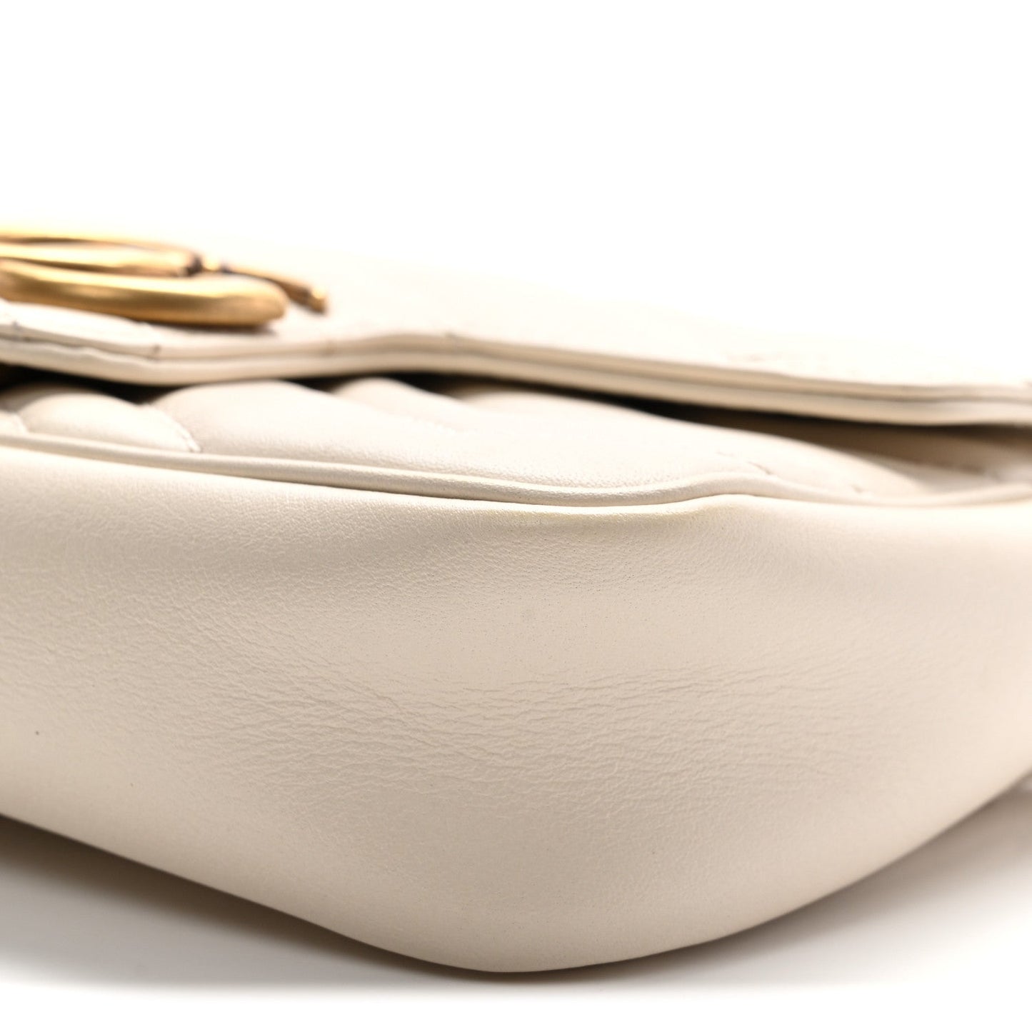 Calfskin Matelasse Super Mini GG Marmont Shoulder Bag White