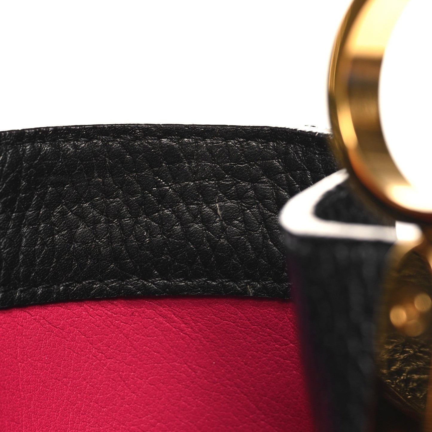 Taurillon Capucines GM Black Fuchsia