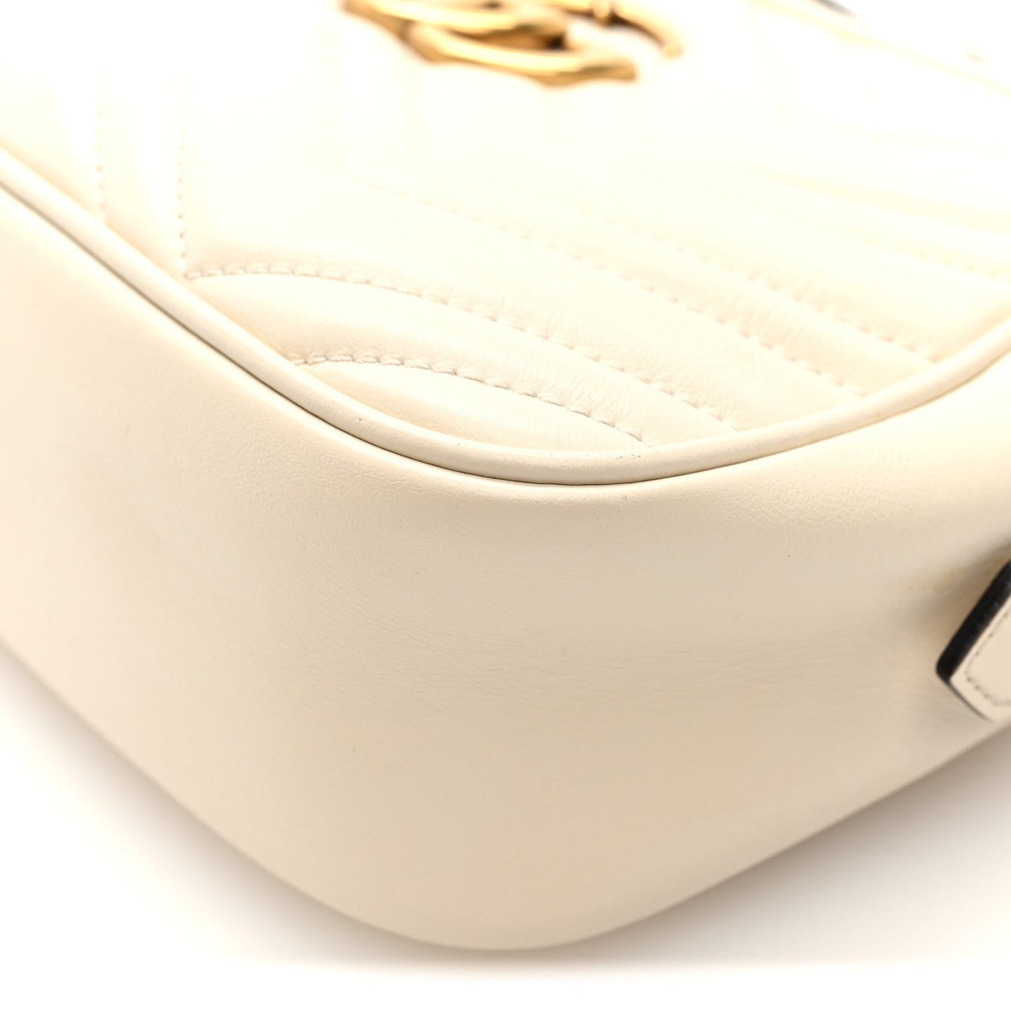 Calfskin Matelasse Small GG Marmont Chain Shoulder Bag White