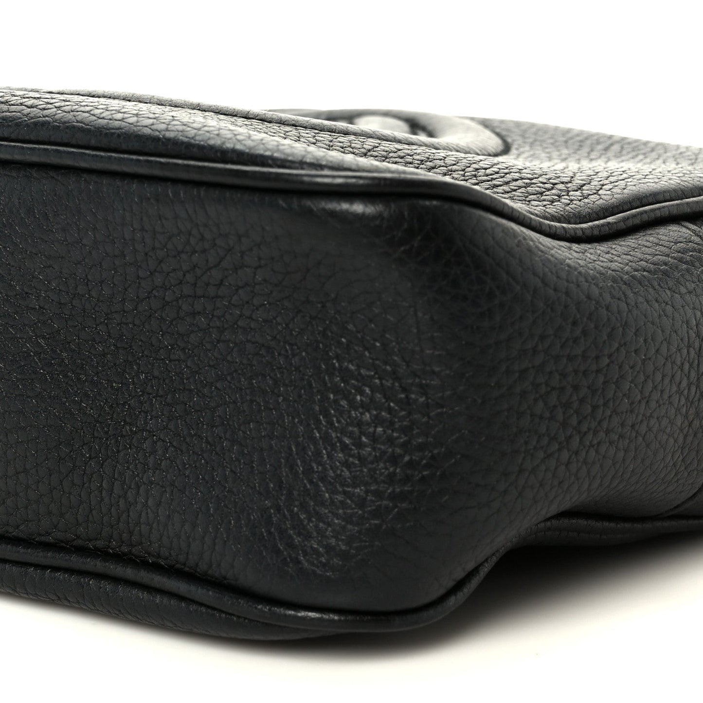 Pebbled Calfskin Small Soho Disco Bag Black