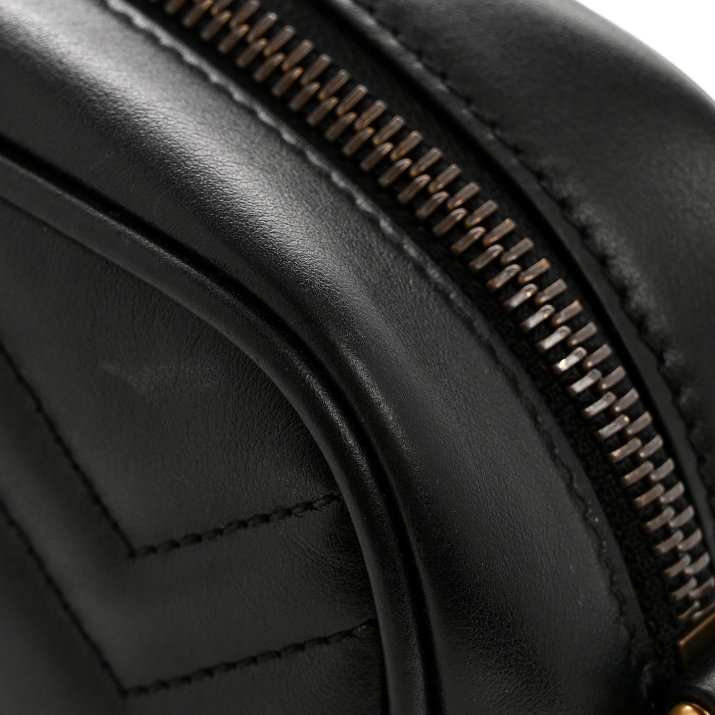 Calfskin Matelasse Mini GG Marmont Chain Shoulder Bag Black