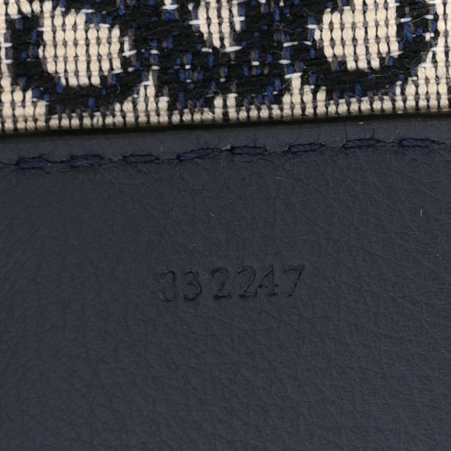 Calfskin Jacquard Anagram Strap Navy Black
