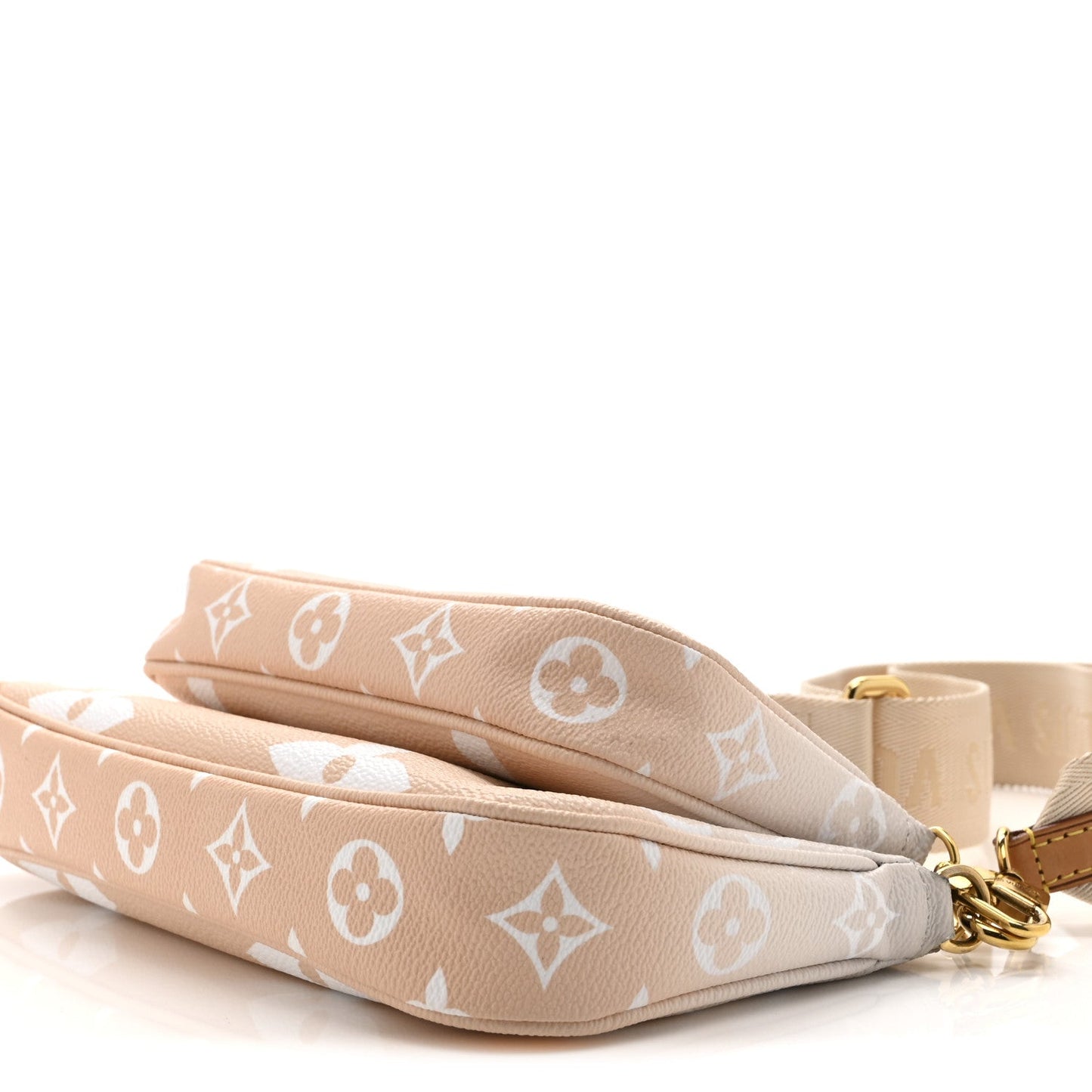 Monogram Giant By The Pool Multi Pochette Accessories Brume