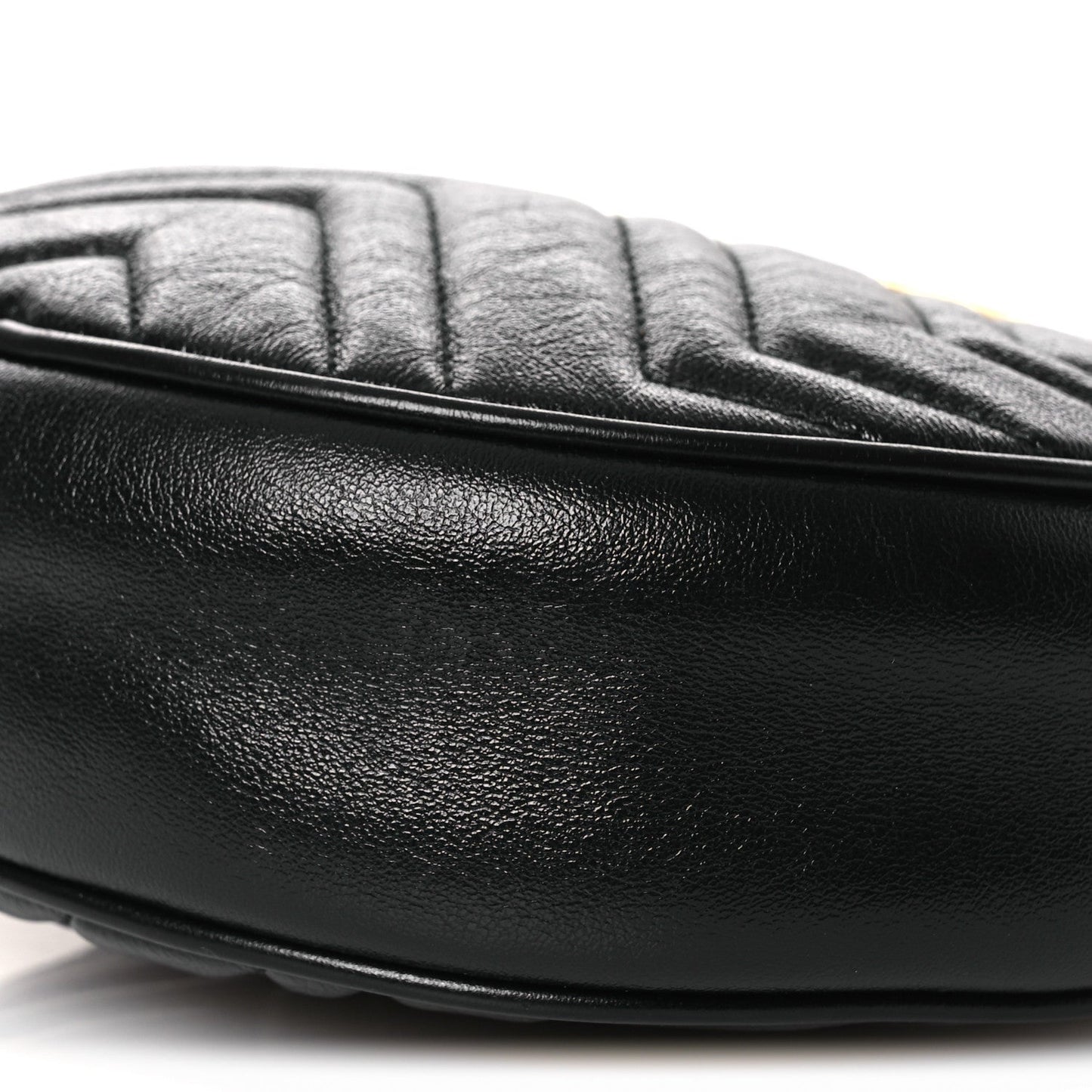 Azalea Calfskin Matelasse Heart Mini GG Marmont Round Shoulder Bag Black