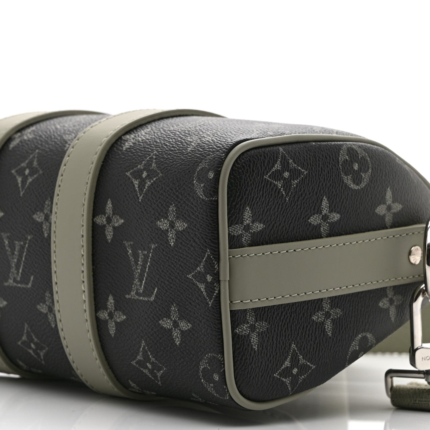 Monogram Gradient Keepall Bandouliere 25 Khaki