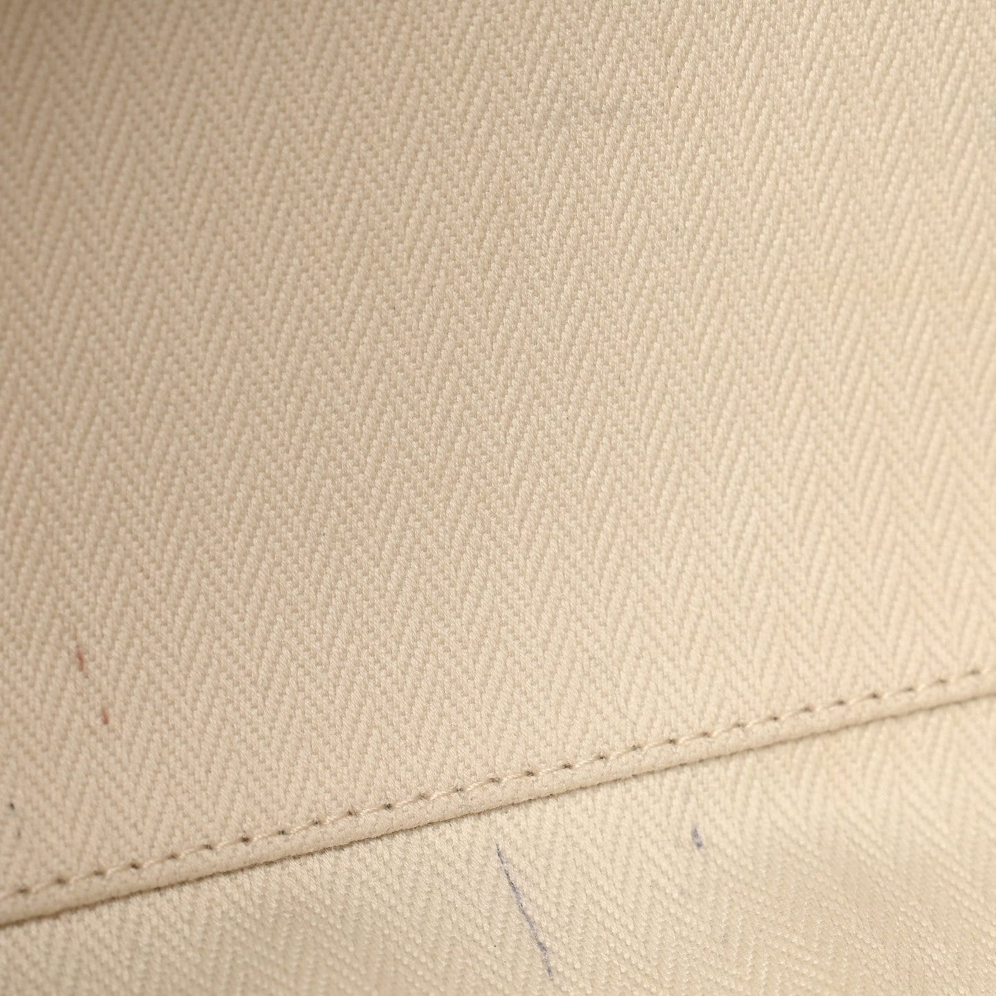 Matte Grained Calfskin Soft Margaux 17 Dark Taupe
