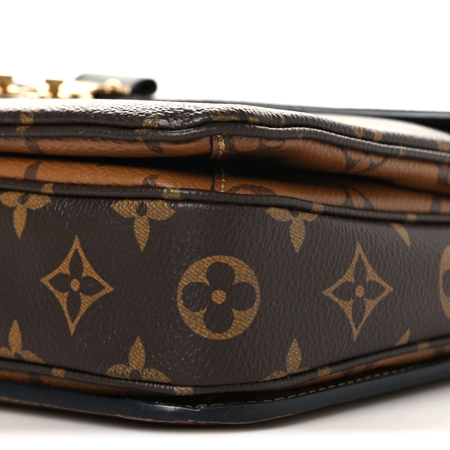 Reverse Monogram Pochette Metis
