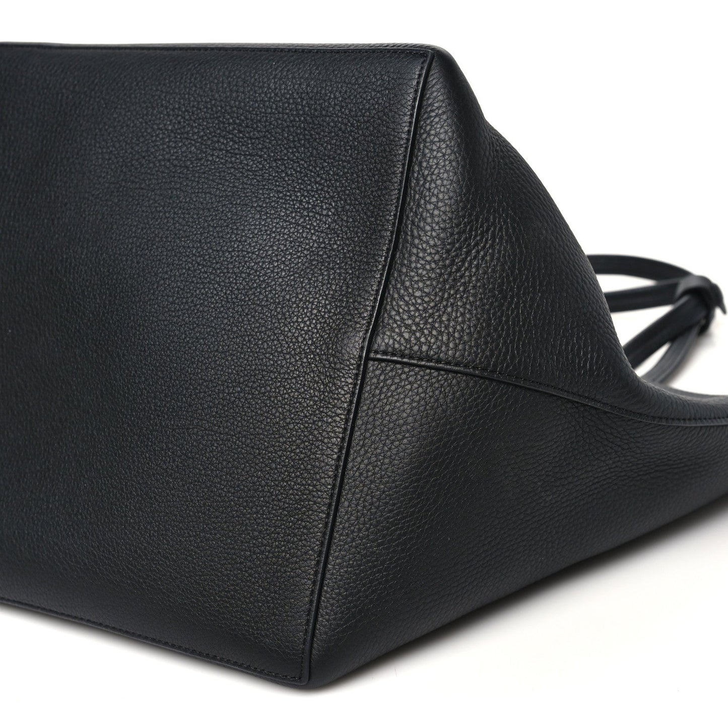 Grained Calfskin Park Tote Three Black