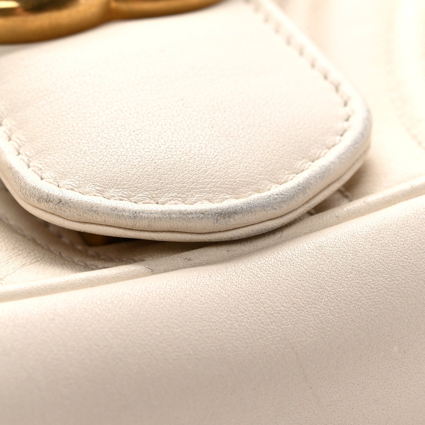 Calfskin Matelasse Small GG Marmont Shoulder Bag White