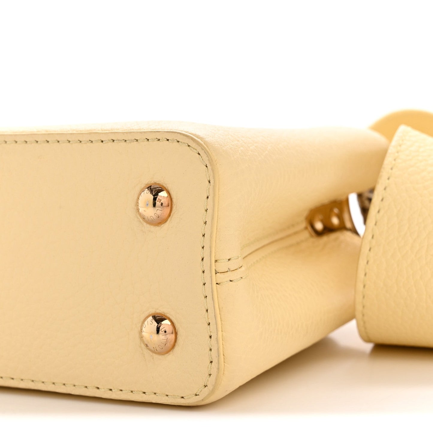 Taurillon Snakeskin Mini Capucines Banane