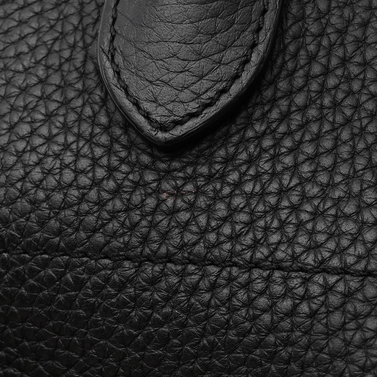 Matte Grained Calfskin Soft Margaux 12 Black