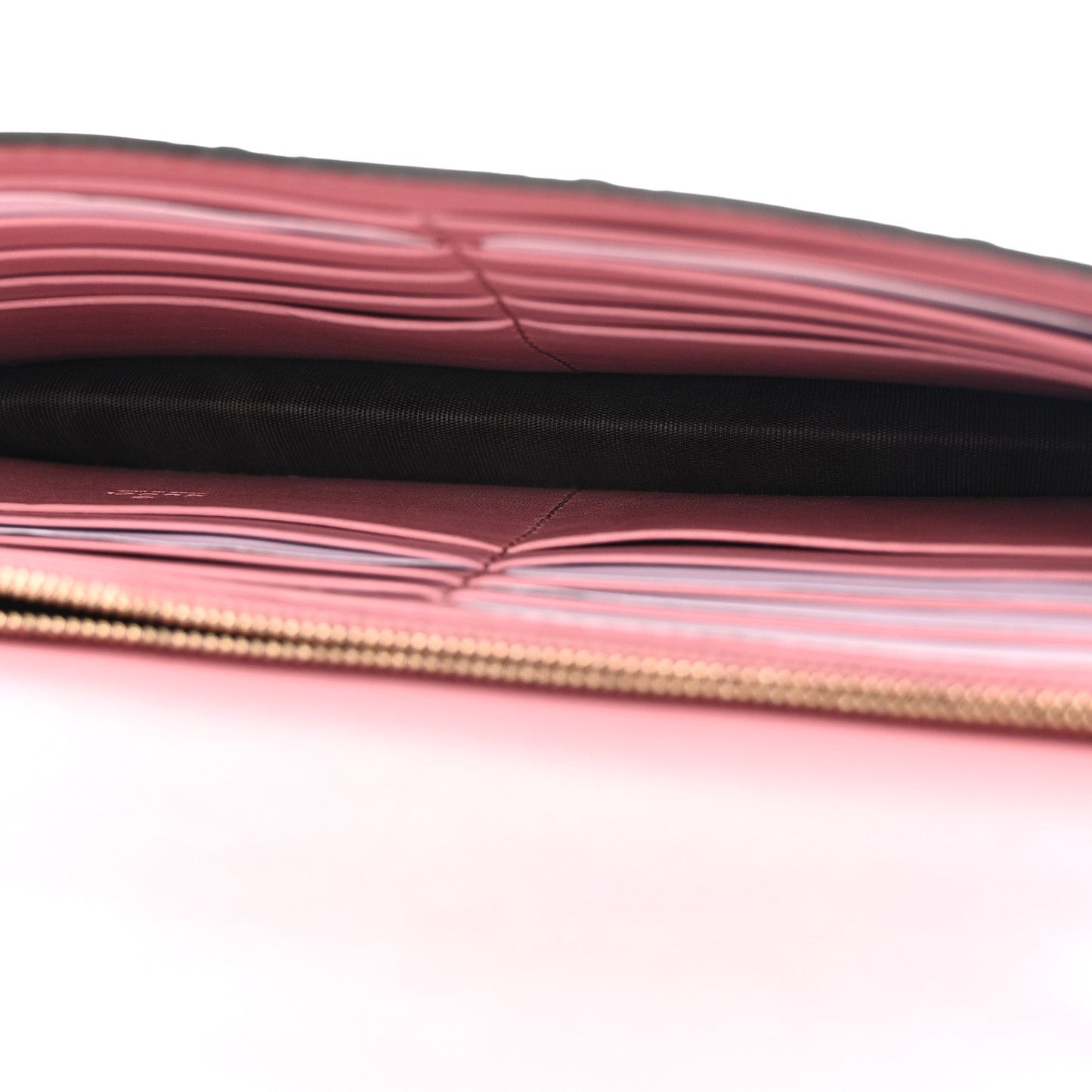 Guccissima Icon Chain Wallet Carmine Rose