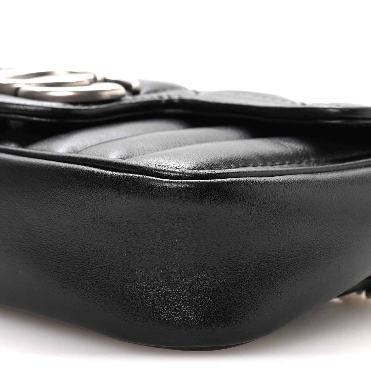 Calfskin Matelasse Aria Super Mini GG Marmont Shoulder Bag Black