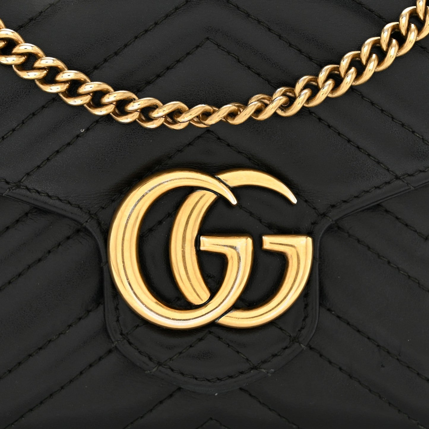 Calfskin Matelasse GG Marmont Chain Wallet Black