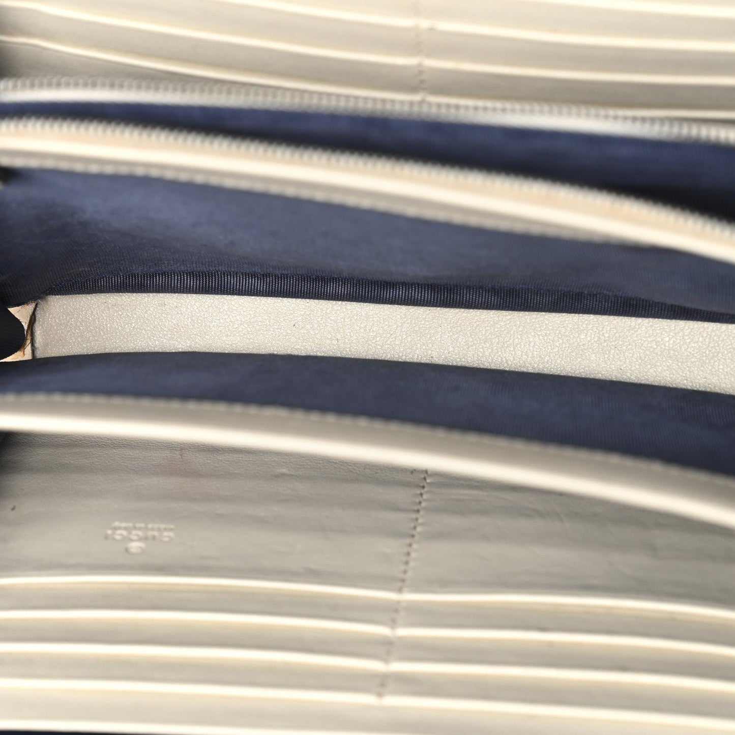 Vintage Effect Calfskin Matelasse Diagonal Torchon GG Marmont Chain Wallet Mystic White Blue Agata