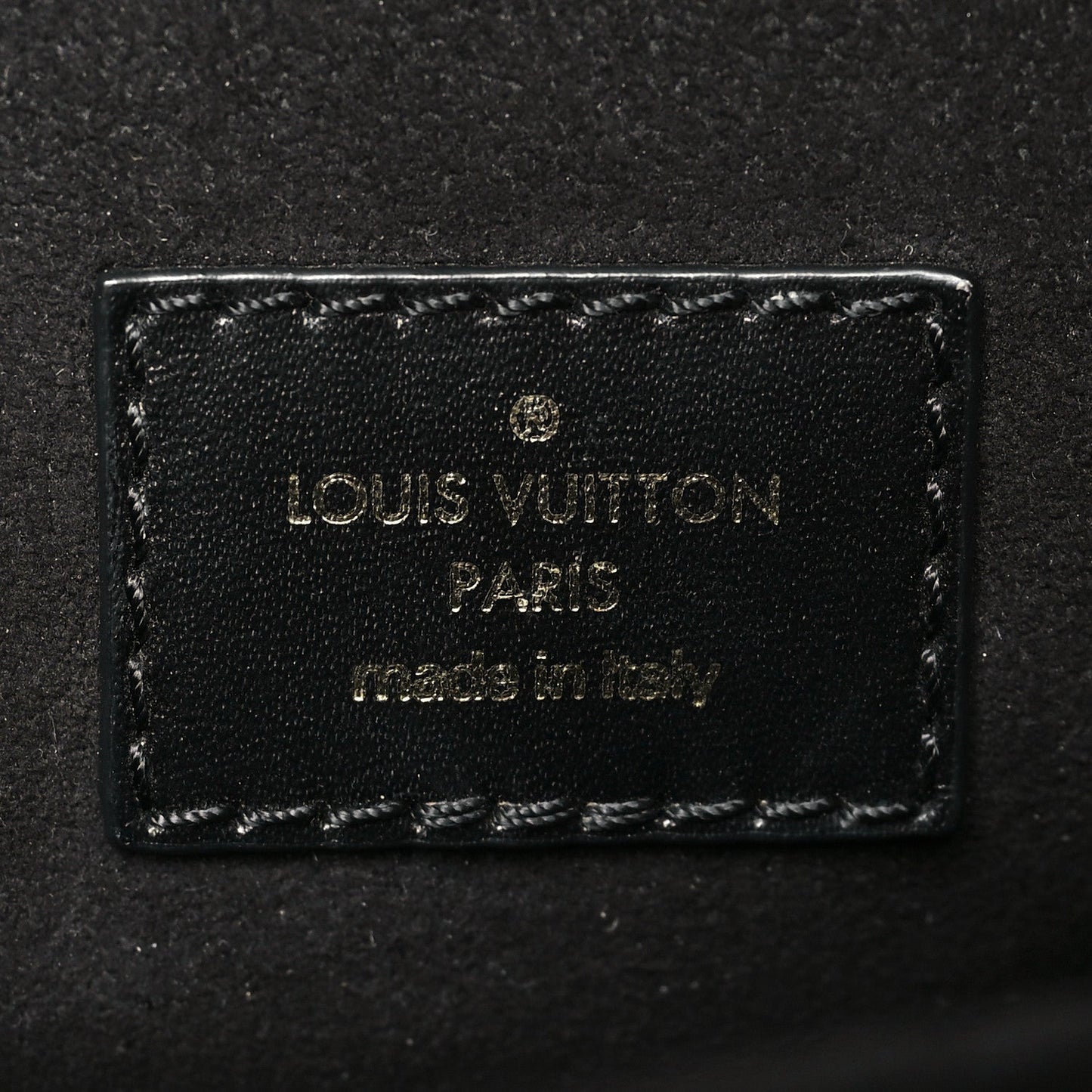 Reverse Monogram Pochette Metis