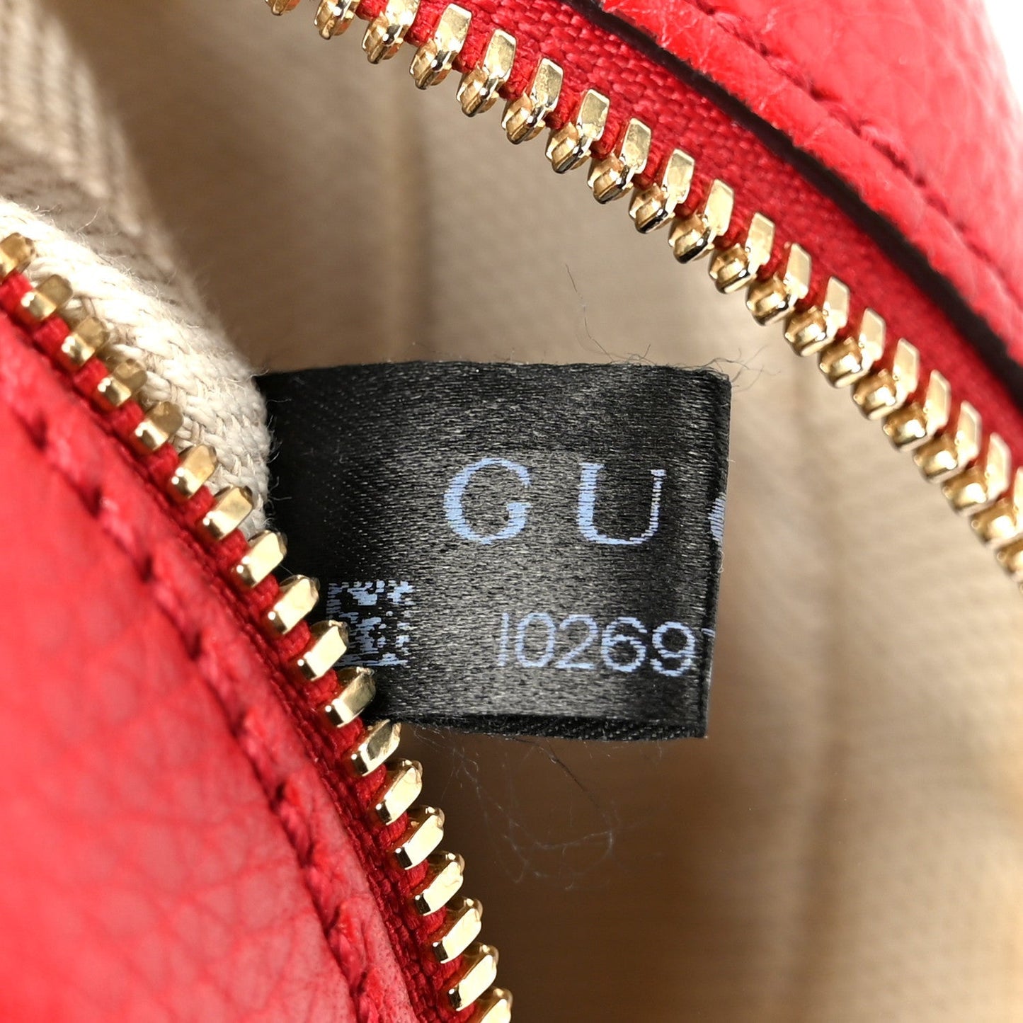 Pebbled Calfskin Small Soho Disco Bag Vibrant Red