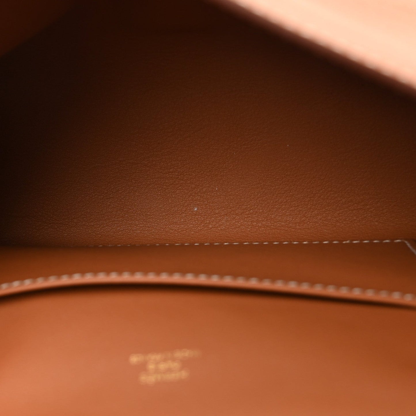 Swift Kelly Pochette Clutch Gold