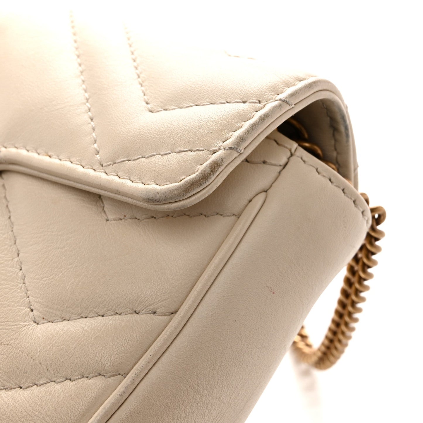 Calfskin Matelasse Super Mini GG Marmont Shoulder Bag White