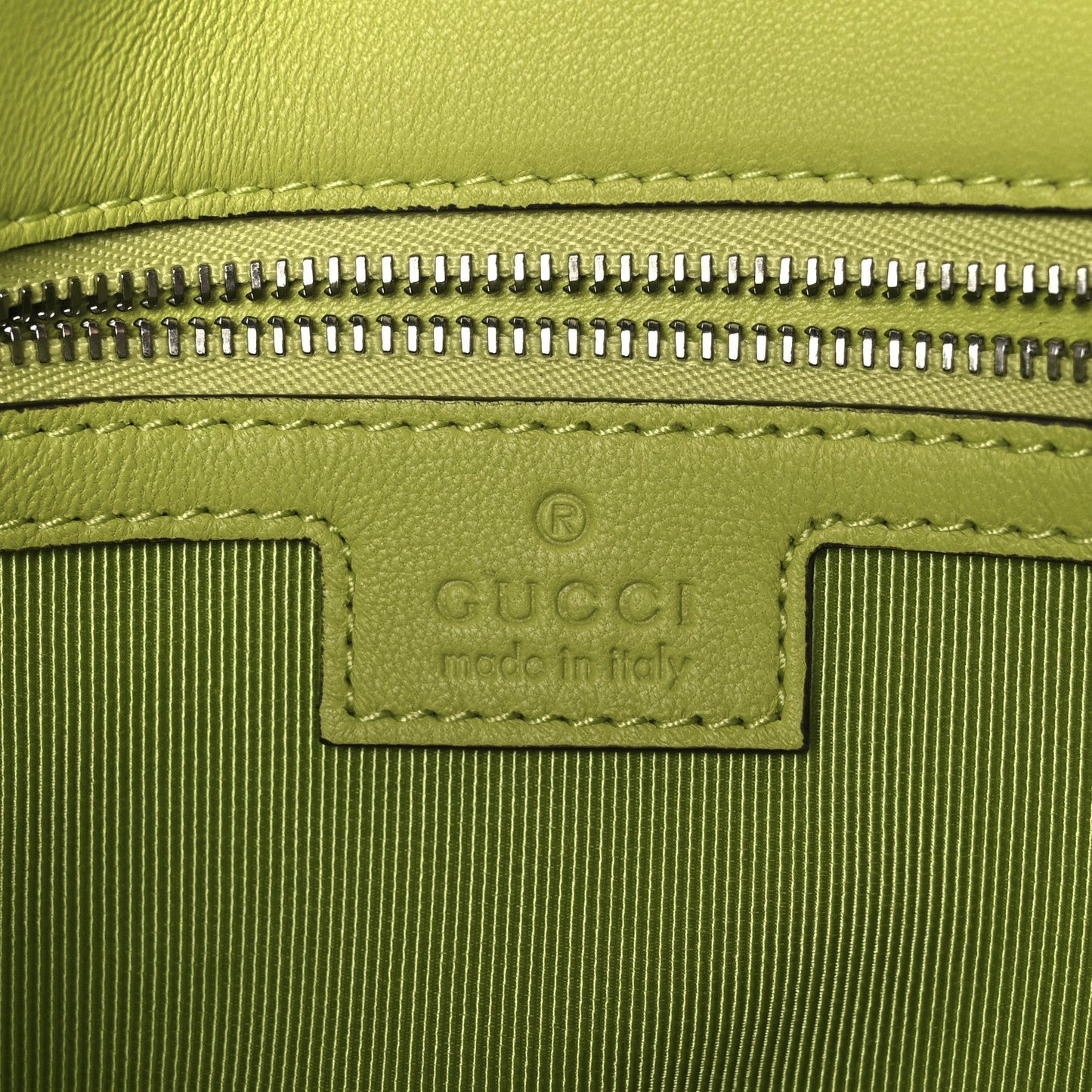 Calfskin Matelasse Medium GG Marmont Shoulder Bag Bright Green