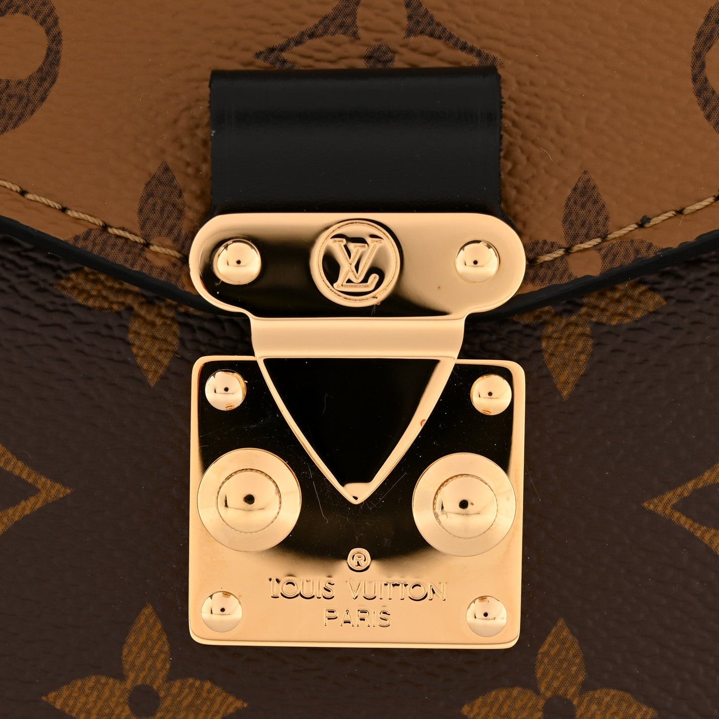 Reverse Monogram Pochette Metis