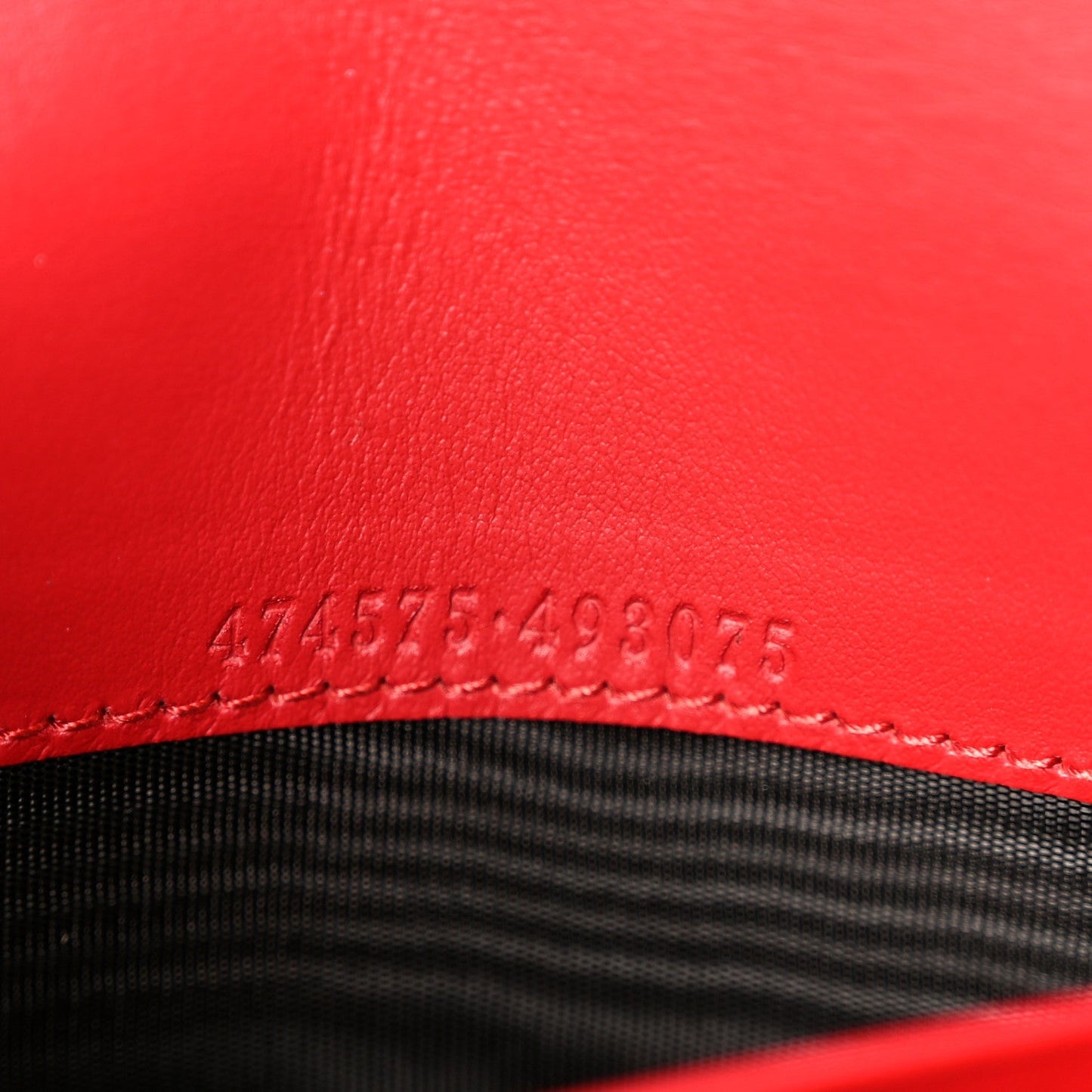 Calfskin Matelasse GG Marmont Chain Wallet Hibiscus Red