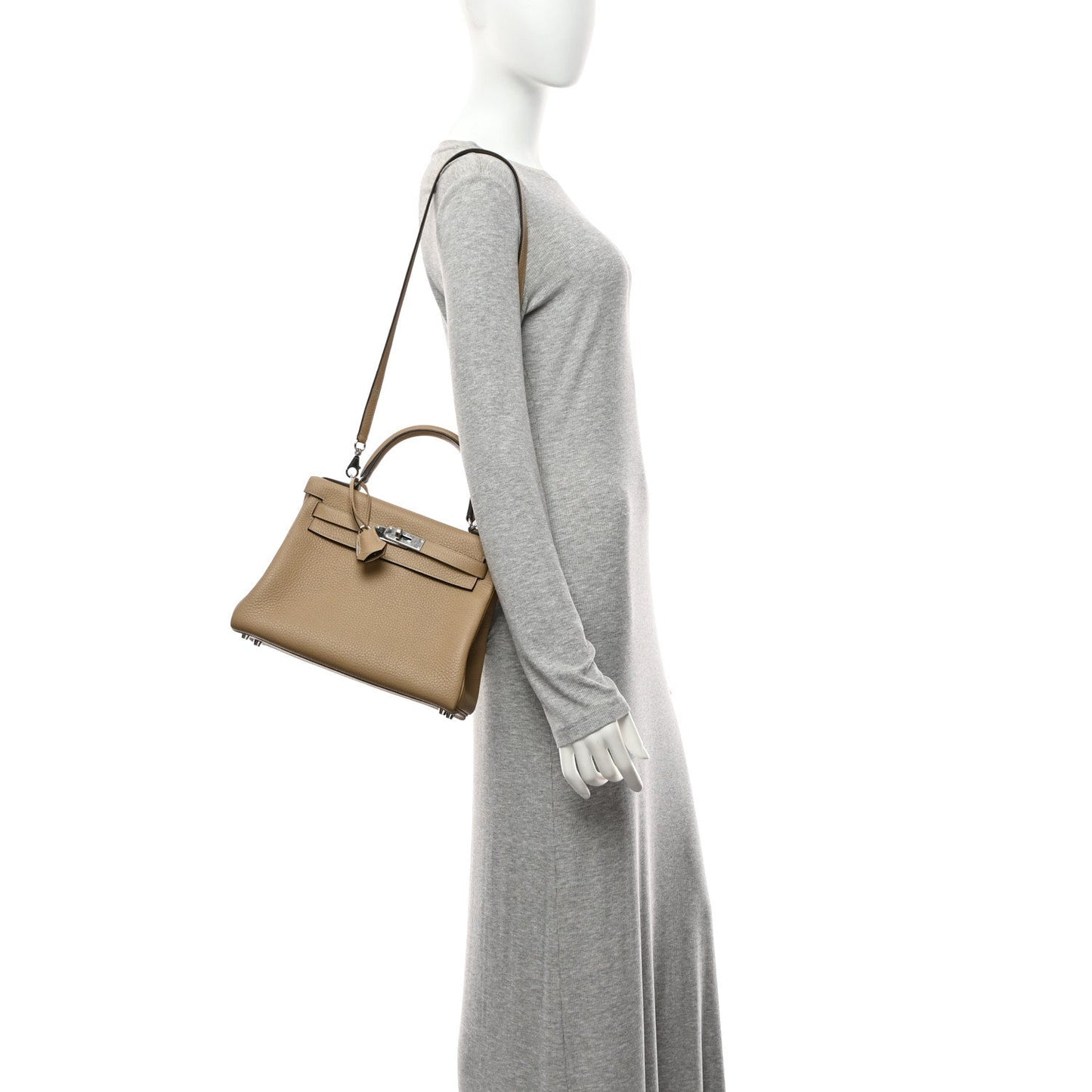 Taurillon Clemence Kelly Retourne 28 Trench