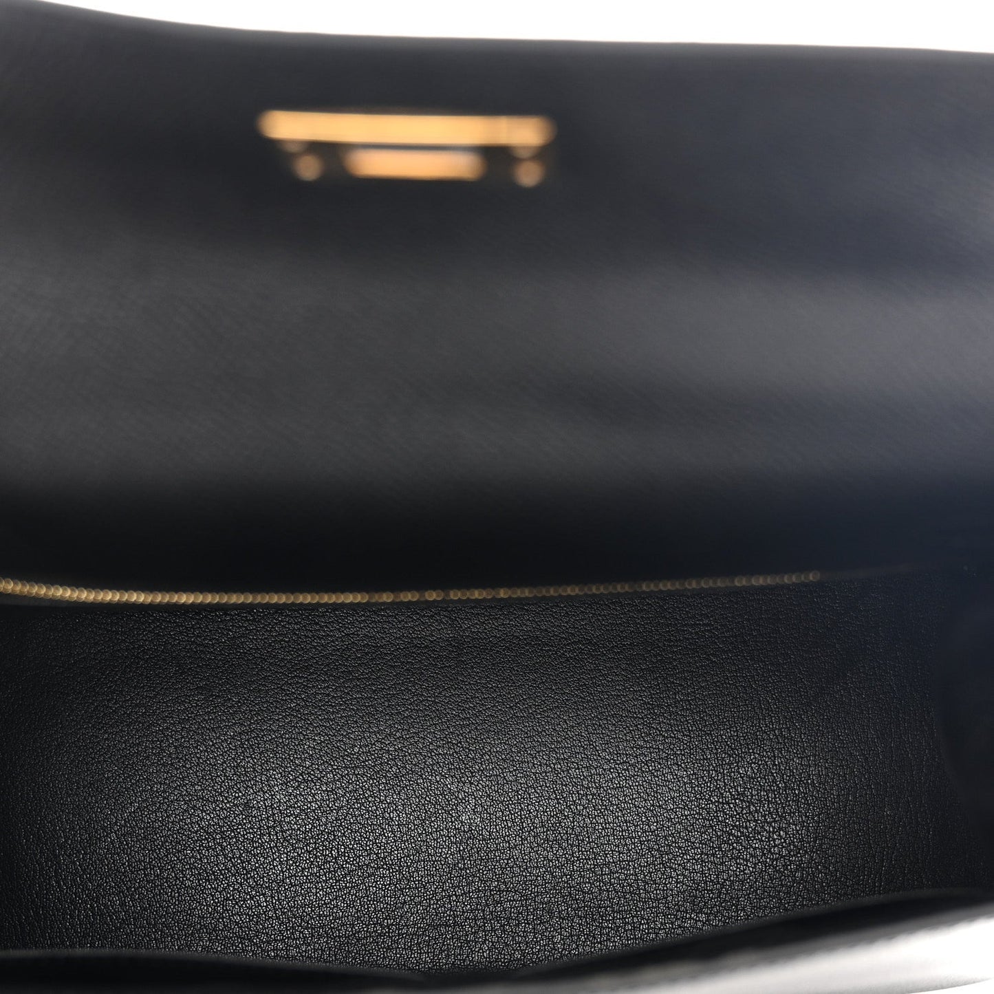 Epsom Kelly Sellier 28 Black