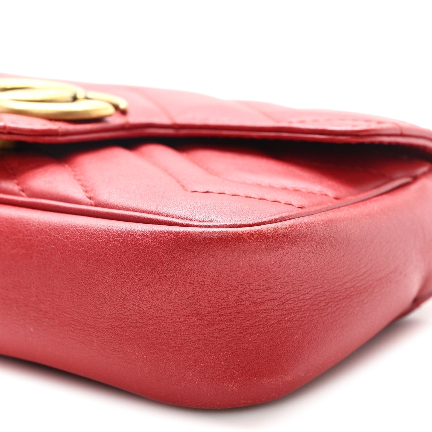 Calfskin Matelasse Super Mini GG Marmont Shoulder Bag Hibiscus Red
