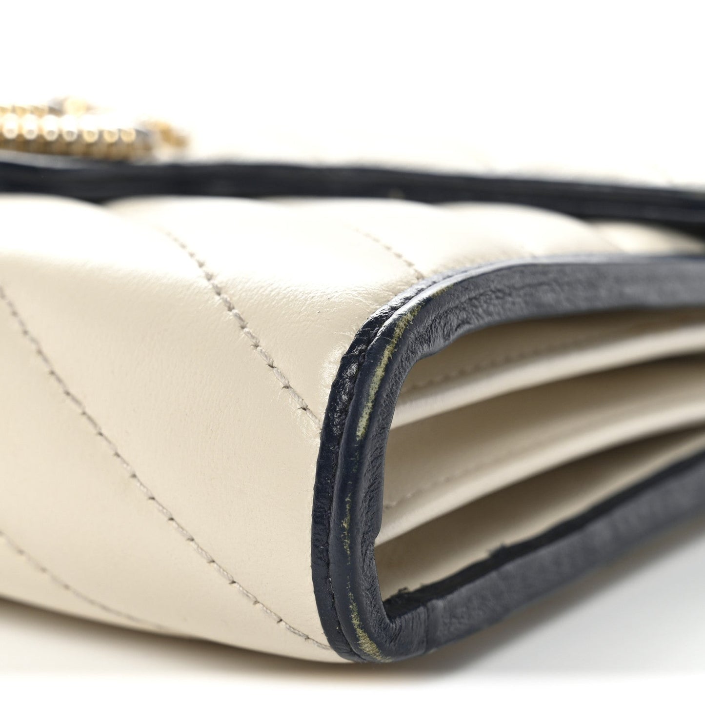 Vintage Effect Calfskin Matelasse Diagonal Torchon GG Marmont Chain Wallet Mystic White Blue Agata