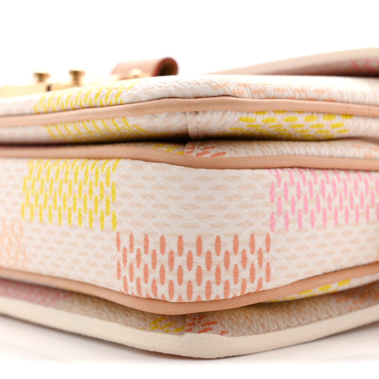 Damier Giant Pochette Metis East West Peach
