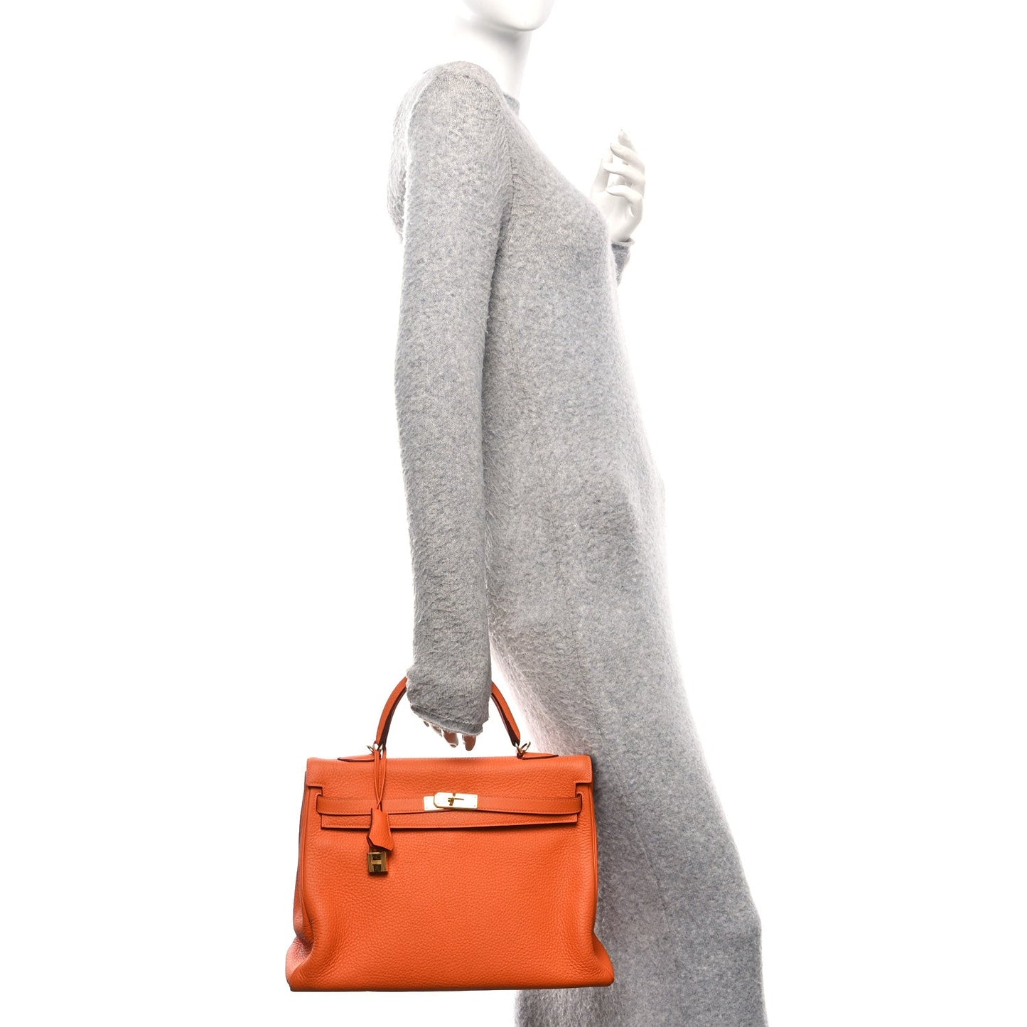 Taurillon Clemence Kelly Retourne 35 Orange