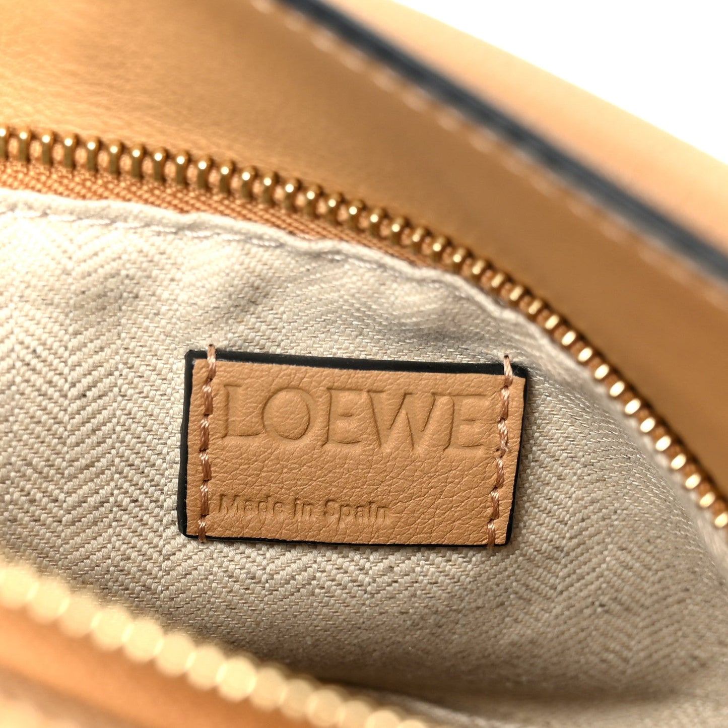 Calfskin Small Puzzle Bag Dune Warm Desert