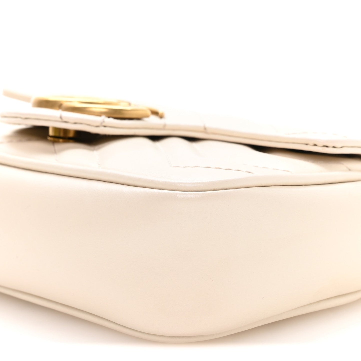 Calfskin Matelasse Super Mini GG Marmont Shoulder Bag White