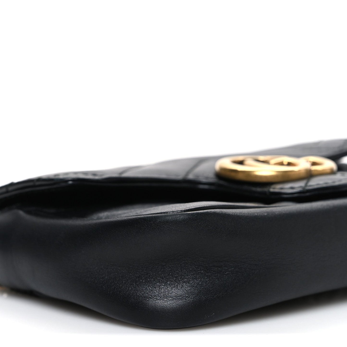 Calfskin Matelasse Super Mini GG Marmont Shoulder Bag Black