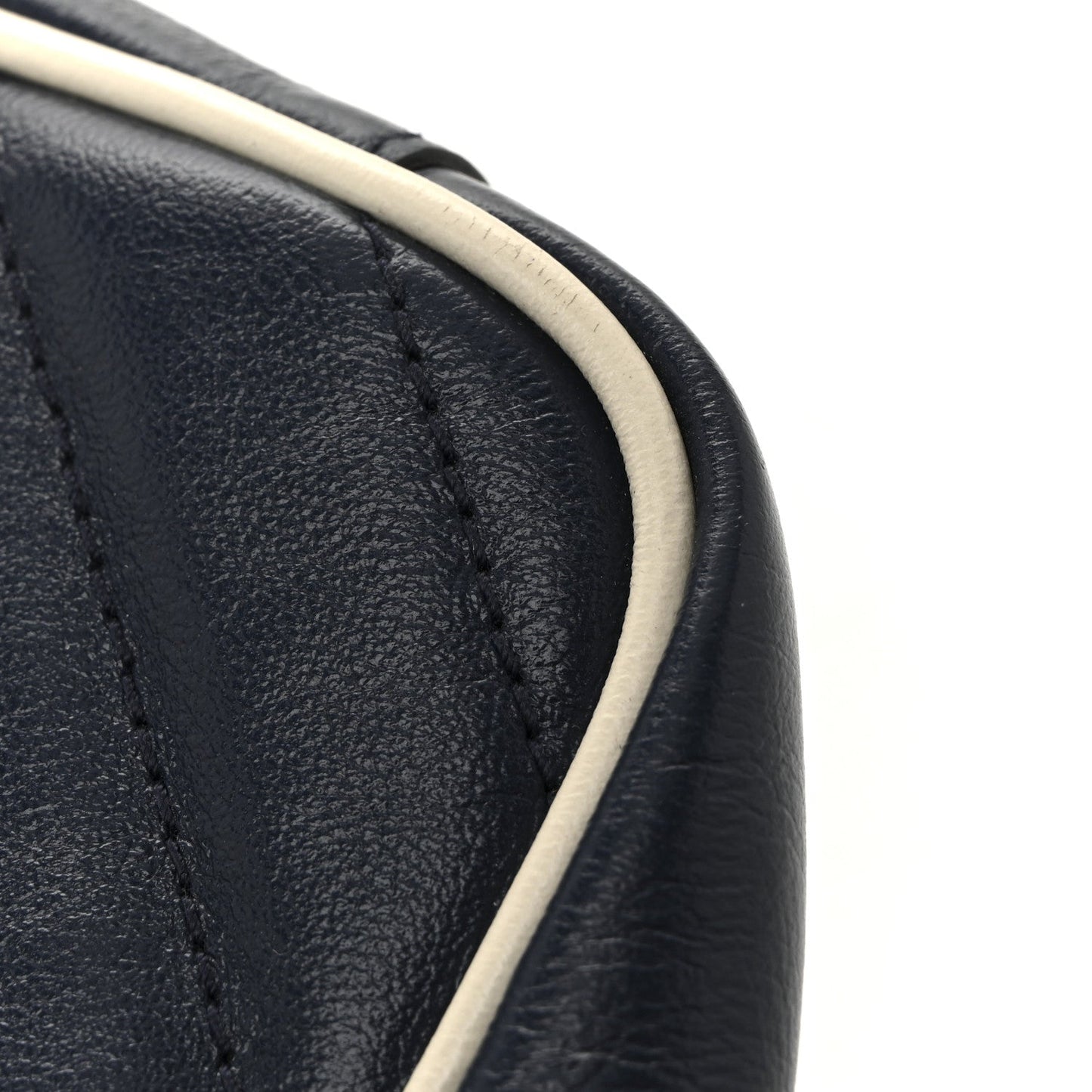 Vintage Effect Calfskin Matelasse Diagonal Small Torchon GG Marmont Shoulder Bag Blue Agata Mystic White