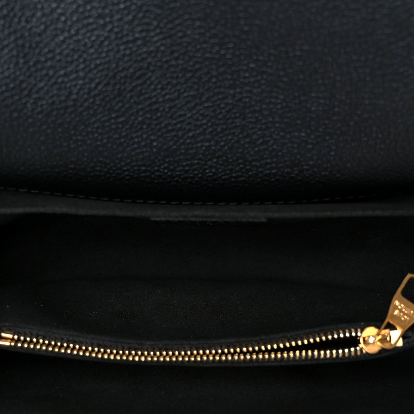 Empreinte Pochette Metis East West Black