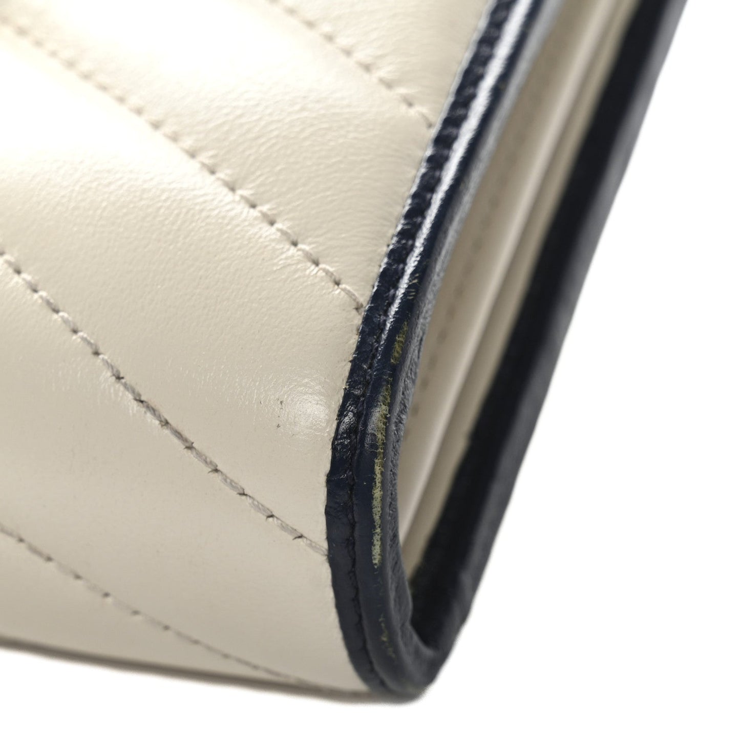Vintage Effect Calfskin Matelasse Diagonal Torchon GG Marmont Chain Wallet Mystic White Blue Agata