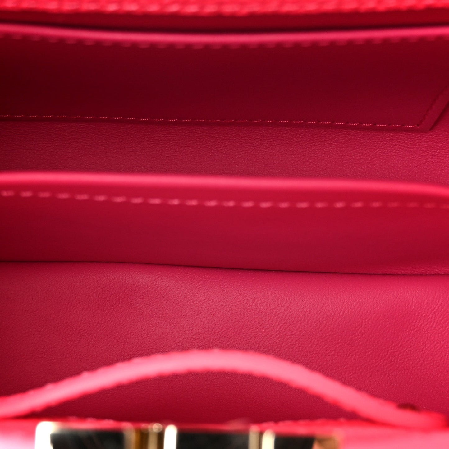 Taurillon Monogram Tuffetage Capucines Mini Fluo Pink