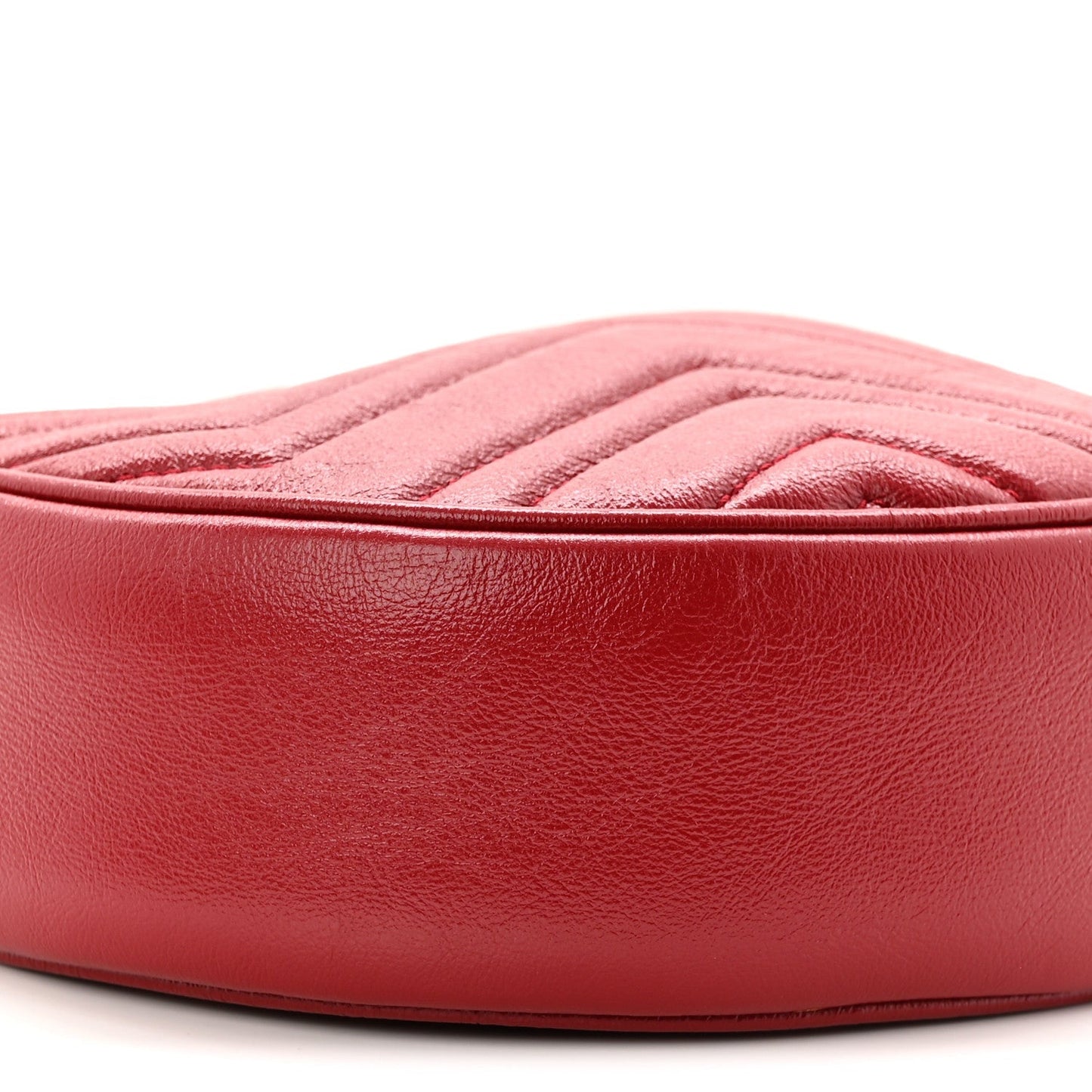 Glazed Calfskin Matelasse Heart Mini GG Marmont Round Shoulder Bag Romantic Cerise