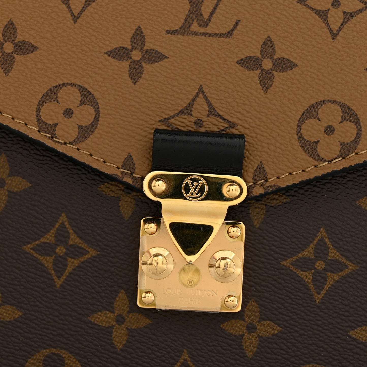 Reverse Monogram Pochette Metis