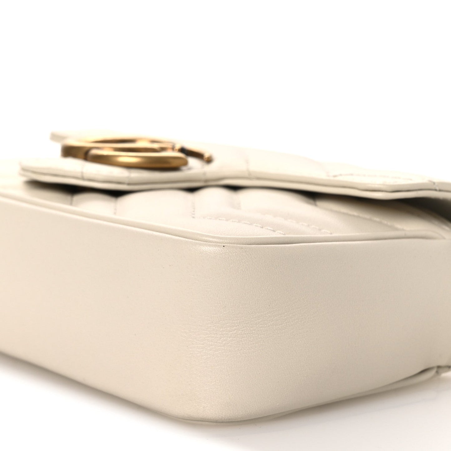Calfskin Matelasse Super Mini GG Marmont Shoulder Bag White