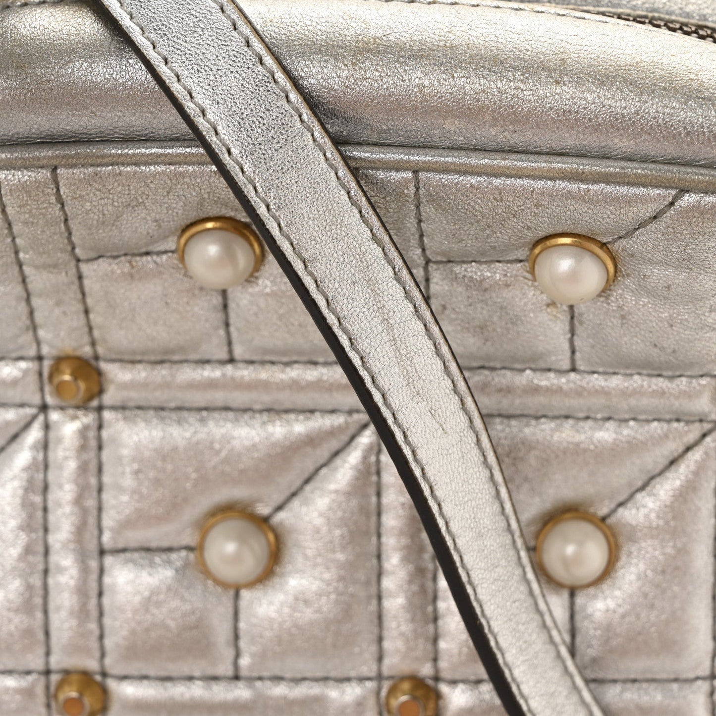 Metallic Calfskin Matelasse Studded Small Pearly GG Marmont Chain Shoulder Bag Silver