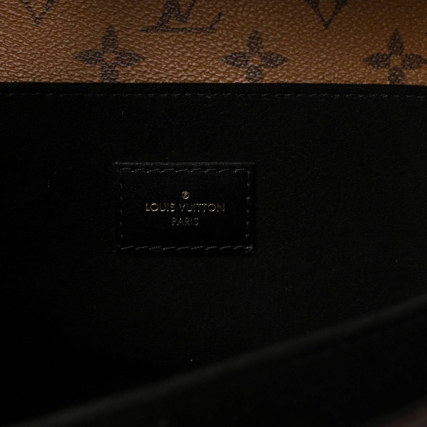 Reverse Monogram Pochette Metis