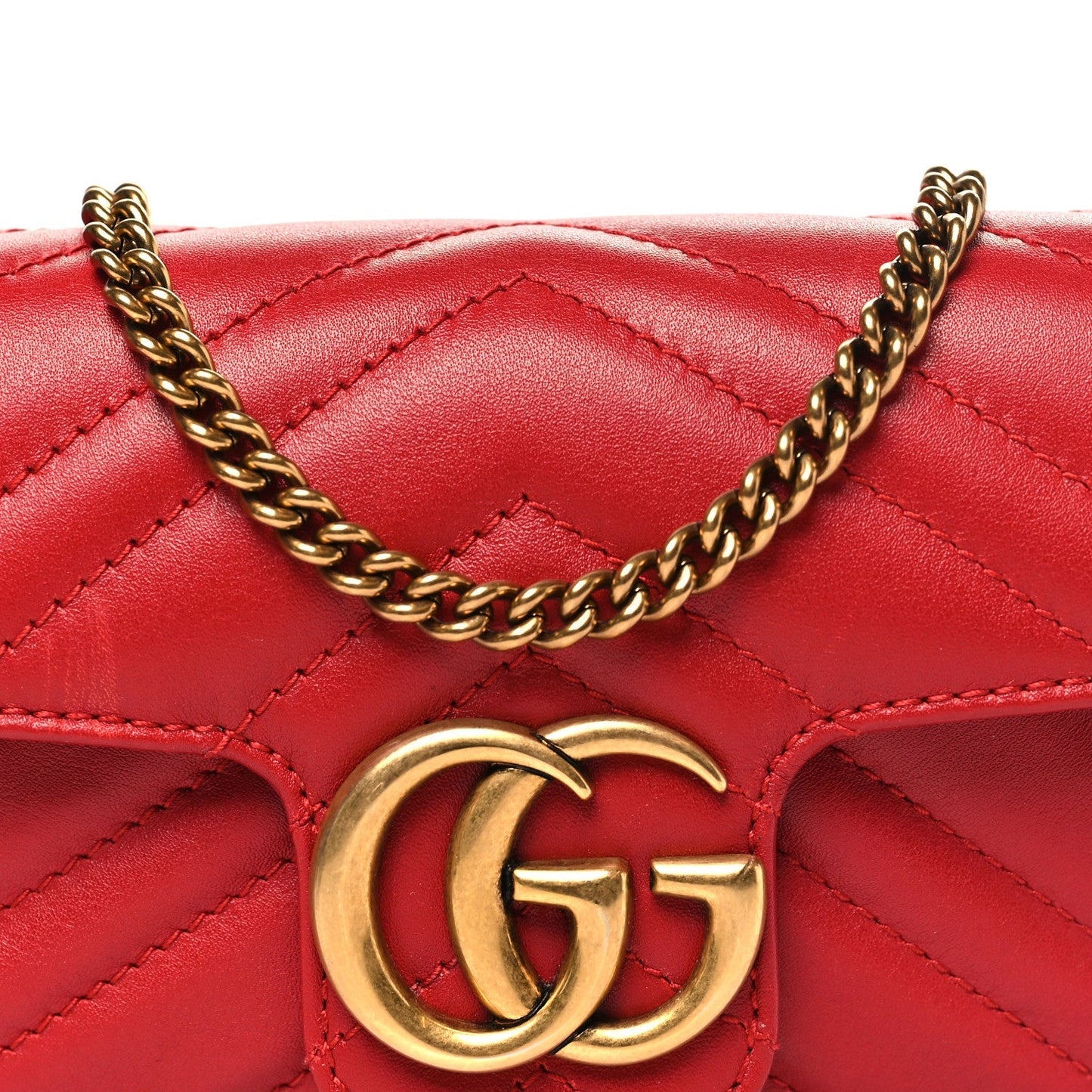 Calfskin Matelasse Super Mini GG Marmont Shoulder Bag Hibiscus Red